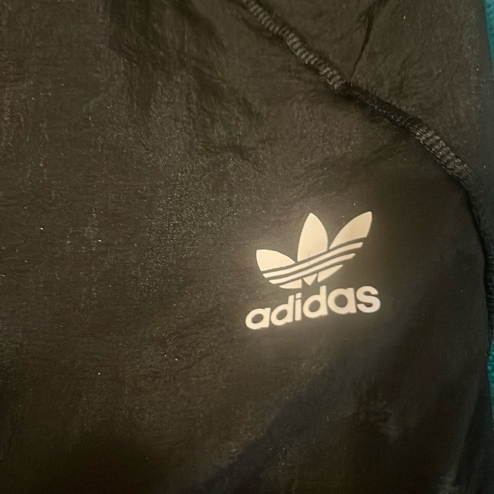 City chic track this season‘s hot Adidas loose starter pant